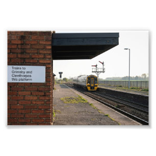 Vintage Charme im Bahnhof Brocklesby Fotodruck
