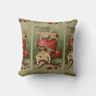 Vintage Cherubs und Valentine Hearts Green Kissen