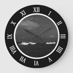 Vintage China Hong Kong bay Skyscrapers view USB C Große Wanduhr
