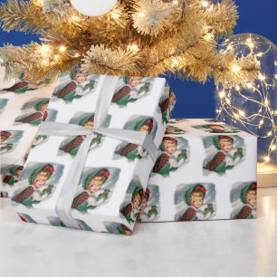 Vintage Christmas Girl Holding Holly Geschenkpapier