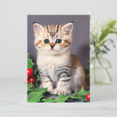 Vintage Christmas Kitten und Holly Feiertagskarte (Stehend Vorderseite)