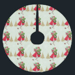 Vintage Christmas Lady präsentiert Red Green Gold Polyester Weihnachtsbaumdecke<br><div class="desc">Weihnachten,  wie es in den 1950er Jahren aussah,  mit diesem Retro-Kunstwerk einer Dame,  die alle in einem voll roten Kleid gekleidet war.</div>