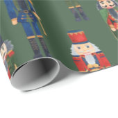 Vintage Christmas Nutcrackers Green Geschenkpapier (Rolleneckpunkt)