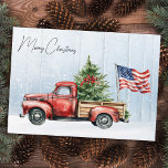 Vintage Christmas Red Truck Patriotic USA Flag Mitteilungskarte<br><div class="desc">Vintage Red Truck Weihnachtskarten feiern die Ferien mit Patriotic Charm Freude und feierlichen Beifall in dieser Urlaubssaison mit unseren Vintagen Red Truck Weihnachtskarten. Diese Karten spiegeln perfekt den Geist eines rustikalen Winterwunderlandes wider und bestechen durch einen hübschen roten LKW, der mit einem Weihnachtsbaum im Hintergrund geschmückt ist, mit Set vor...</div>