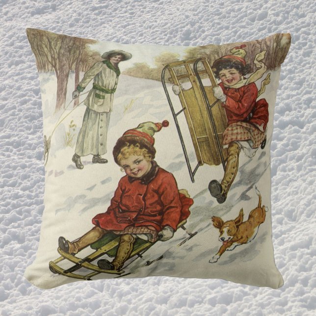 Vintage Christmas, Victorian Children Sledding Dog Kissen (Von Creator hochgeladen)