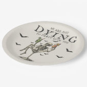 Vintage Cocktails Skelettfunk Halloween-Party Pappteller (Schrägansicht)