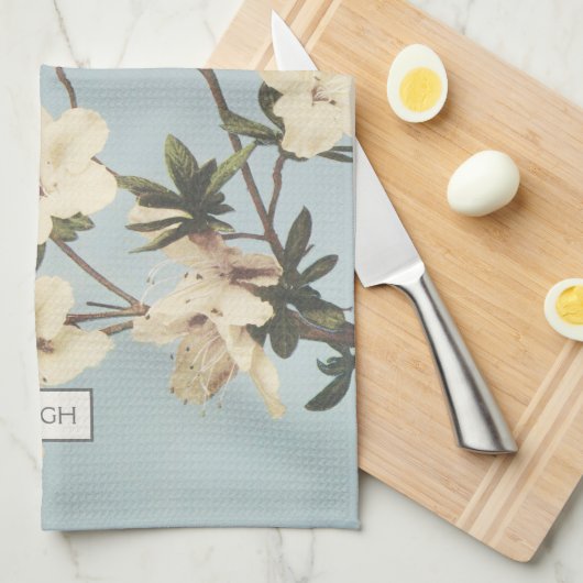 Vintage Creme Azalea Blume Monogramm Geschirrtuch (Viertel Falte)