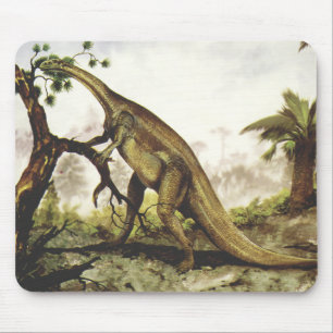 Vintage-Dinosaurier, Plateosaurus, der auf Bäumen Mousepad