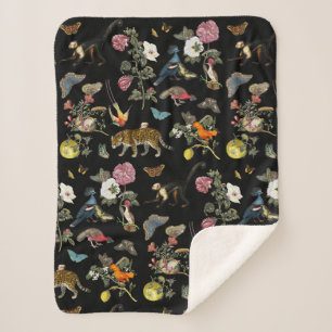 Vintage dunkle botanische Wildtiere im Wald Sherpadecke