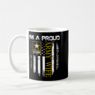 Vintage - Eine stolze Armeefrau mit einem amerikan Kaffeetasse