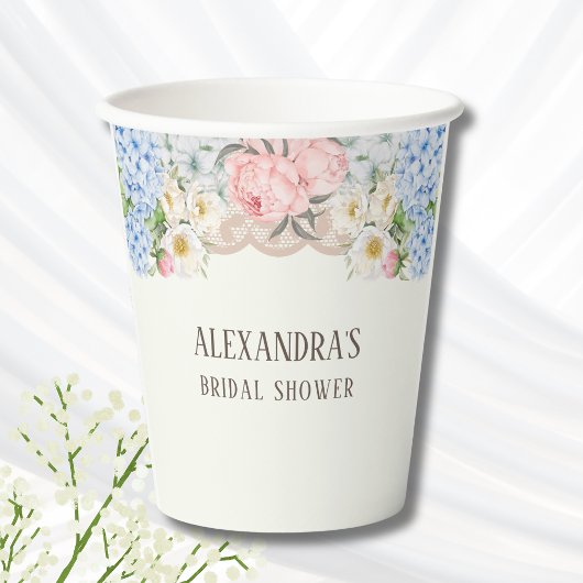 Vintage Elfenbein-Pfingstrose Blaue Hortensie Brau Pappbecher