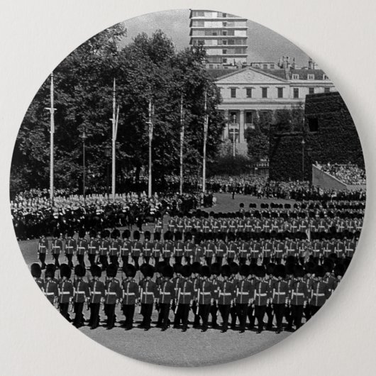 Vintage Engländer-Garden marschieren langsam 1970 Button (Vorderseite)