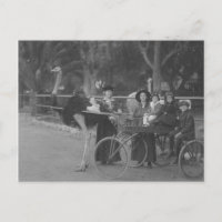 Vintage Familie in Ostrich Gezeichnet Beförderung
