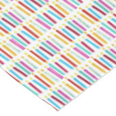 Vintage Farbige Geburtstagskandale Party Tischdecke (Schrägansicht)