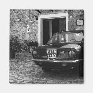 Vintage-FIAT-Auto in Italien in Monochrom Magnet