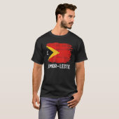 Vintage Flagge Timor-Lestes T-Shirt (Vorne ganz)