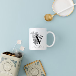 Vintage florale Monogramm Letter V Name Kaffee Tas Kaffeetasse