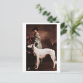 Vintage französische Dame mit Hund Postkarte (Stehend Vorderseite)
