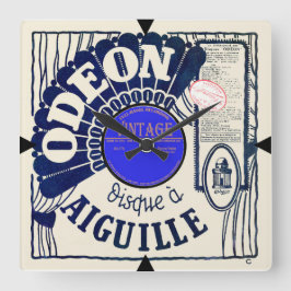 Vintage französische Plattendeckeruhr Quadratische Wanduhr