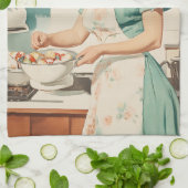 Vintage Frau bereitet Ostereier zu Geschirrtuch (Gefaltet)