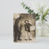 Vintage Frau und Mann im Affen-Anzug Postkarte (Stehend Vorderseite)