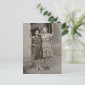 Vintage Frauen Postkarte (Stehend Vorderseite)