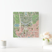 Vintage French Versailles illustration map Quadratische Wanduhr (Zuhause)