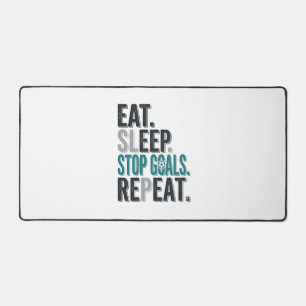 Vintage Fußballtorwart Eat Sleep Stop Goals Shirt_ Schreibtischunterlage