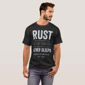 Vintage Garage Rust Never Sleeps T-Shirt (Vorne ganz)