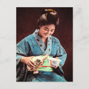 Vintage-Geisha beim Trinken einer Tasse Sake altes Postkarte