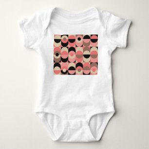 Vintage-Geometrie: Klassisches nahtloses Muster Baby Strampler