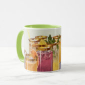 Vintage Getränke, Getränke mit Eiskuben auf einem  Tasse (Vorderseite Links)