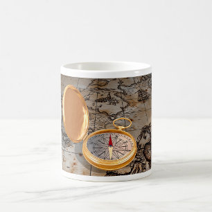 Vintage Gold Kompass auf alter Piratenkarte Kaffeetasse