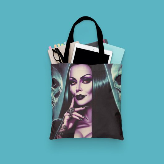 Vintage-Goth-Frau Tasche
