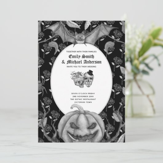 Vintage Gothic Skulls Halloween Goth Einladung (Stehend Vorderseite)