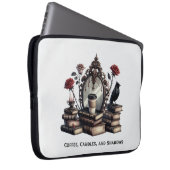 Vintage gotische Notebook-Tasche - Buchstapel Laptopschutzhülle (Vorne Rechts)