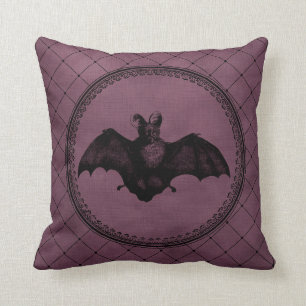 Vintage-Gotischer Halloween-Fledermaus auf Lila Kissen