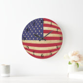 Vintage Grunge American Flag globe-shaped Große Wanduhr (Zuhause)