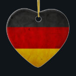 Vintage Grunge-Deutschland-Flagge Keramikornament<br><div class="desc">Vintager Grunge-Deutschland-Flaggen-Entwurf---Digital manipuliert.</div>