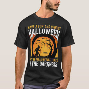 Vintage Gruseliger Halloween-Mondschwinger T-Shirt
