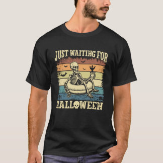 Vintage gruseliger Sommer-Skelett, das nur auf Ha  T-Shirt