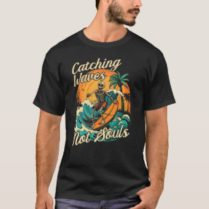 Vintage Gruseliger Wellenreiter, keine Seelen, Ske T-Shirt