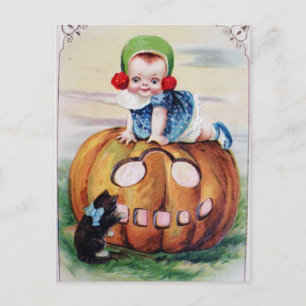 Vintage-Halloween-Baby auf Kürbis Postkarte