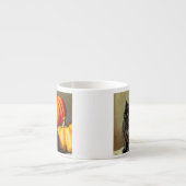 Vintage Halloween Black Cat und Pumpkins Espressotasse (Vorderseite)