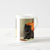 Vintage Halloween Black Cat und Pumpkins Porzellantasse (Vorderseite Rechts)