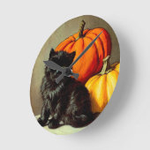 Vintage Halloween Black Cat und Pumpkins Runde Wanduhr (Winkel)