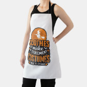 Vintage-Halloween-Kostüm-Statement-Shirt-Design_1 Schürze (InSitu)
