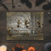 Vintage Halloween-Tanzskelette Postkarte