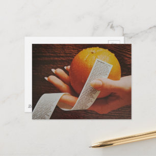 Vintage Hand hält orangefarbene Früchte Zutatenlis Postkarte
