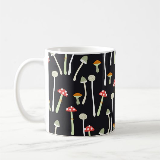 Vintage Herbstpilze Muster Design. Kaffeetasse (Links)